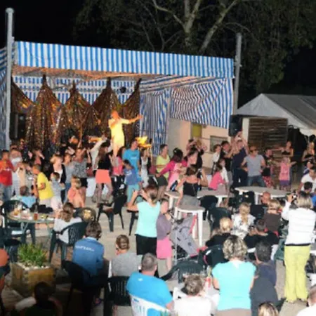 Kemping Camping Port De Moricq Angles (Vendee)